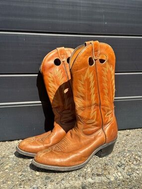 Vintage Boulet Cowboy Boots 
Men’s Size 11.5 • Butterscotch • Genuine Leather